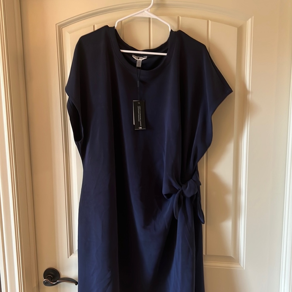 Ladies plus size 3x dress. Cable and Gauge sport. New with tags.